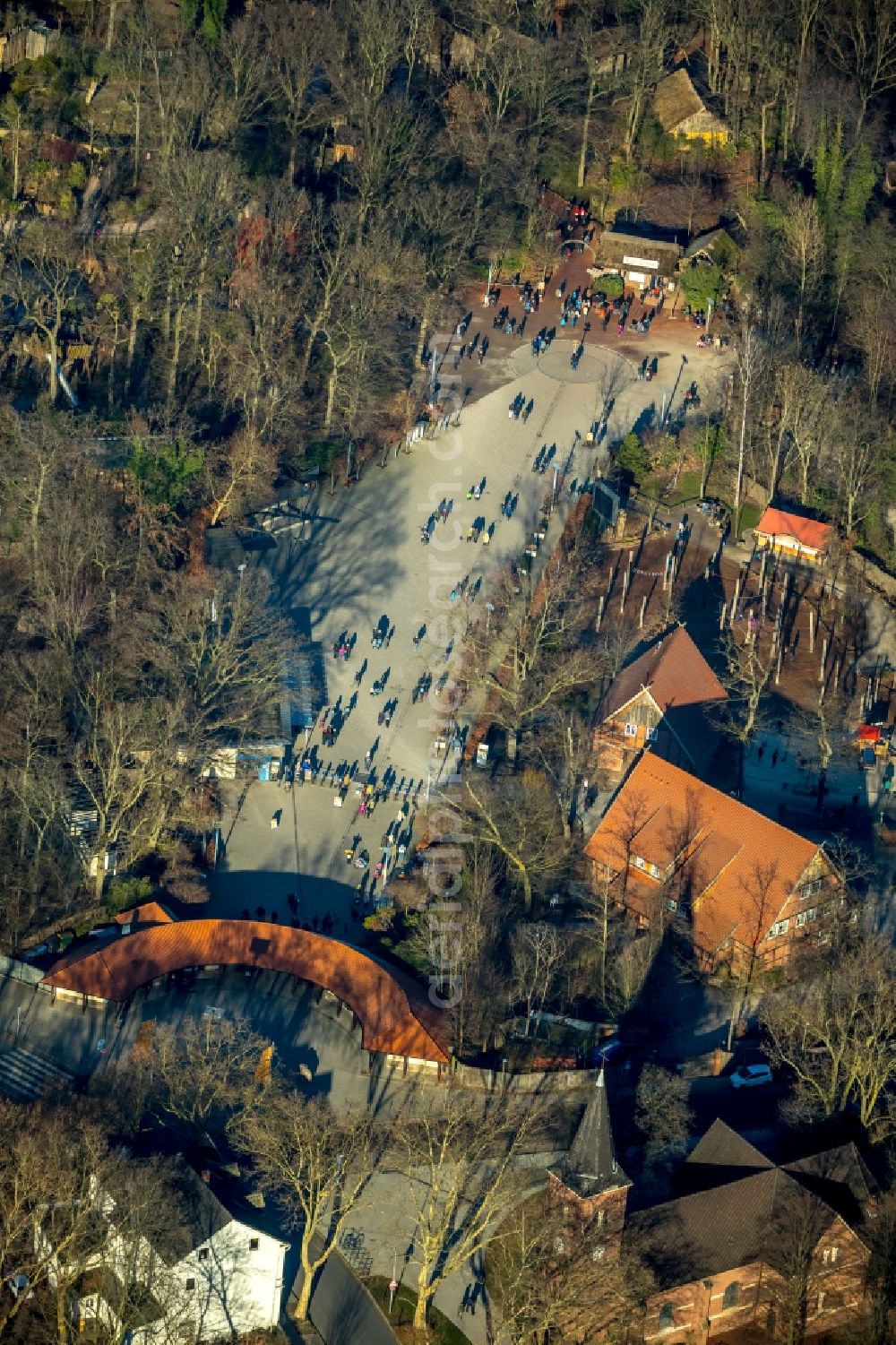 Aerial photograph Gelsenkirchen - Zoo grounds of ZOOM Erlebniswelt on Bleckstrasse in the district Bismarck in Gelsenkirchen in the state North Rhine-Westphalia, Germany