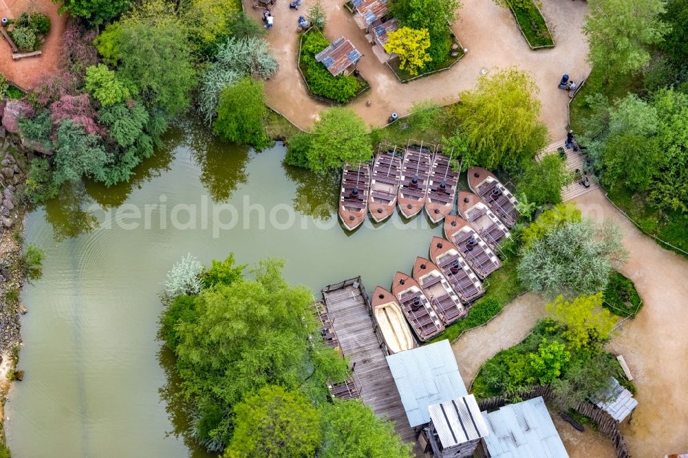 Gelsenkirchen from above - Zoo grounds of ZOOM Erlebniswelt on Bleckstrasse in the district Bismarck in Gelsenkirchen at Ruhrgebiet in the state North Rhine-Westphalia, Germany