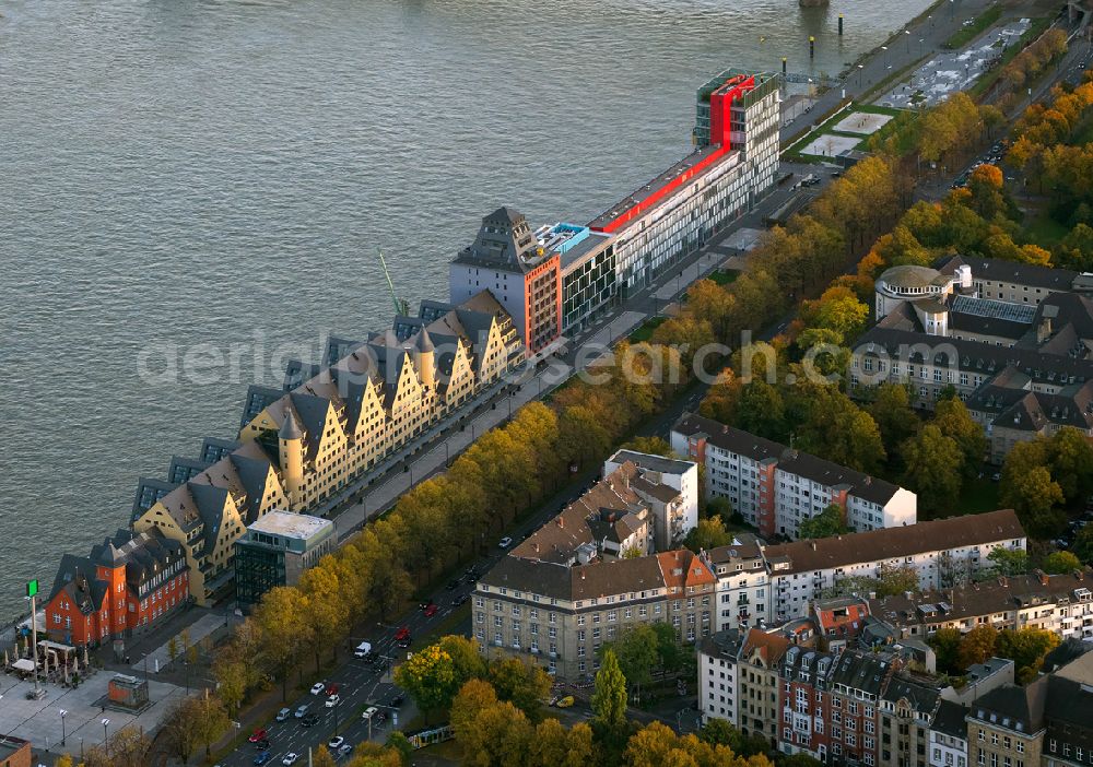 Köln from the bird's eye view: Into lofts and luxury - apartment converted warehouses on the banks of the Rhine in the Rhine River Promenade in Cologne in North Rhine-Westphalia NRW