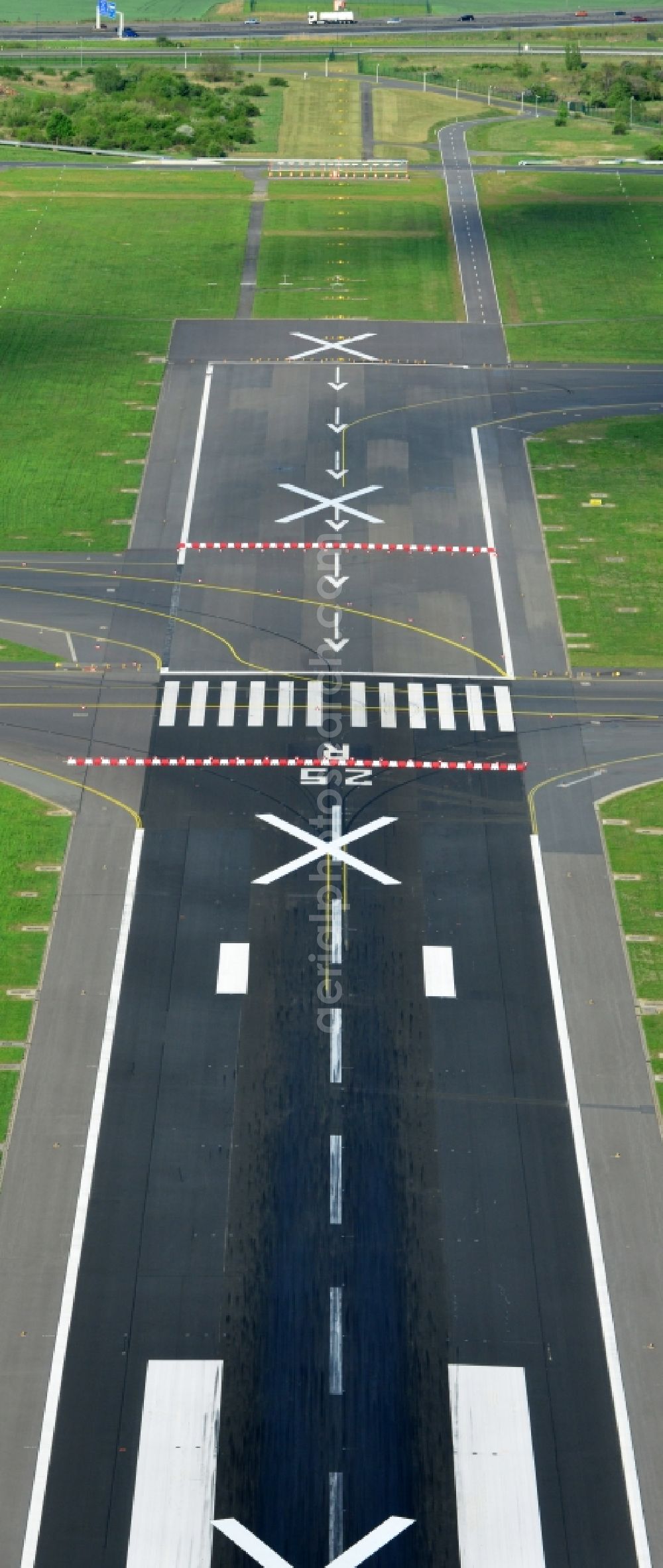 Aerial photograph Schönefeld - For refurbishment locked Nordbahn - runway on the grounds of the airport in Schoenefeld in Brandenburg