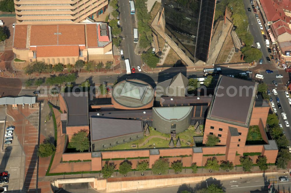 Aerial photograph JOHANNESBURG - Branch of the South African Reserve Bank ( SARB ) in Johannesburg. The SARB is the central bank of South Africa. It was established in 1921 by the South African Parliament. Today, it is Wolfgang Gerberely owned