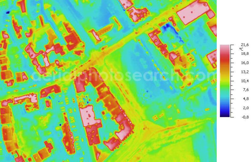 Infrared aerial photograph HALLE / SAALE - Infrarotaufnahme als Senkrechtluftbild vom Areal Talamtstraße, An der Marienkirche, Schülershof; Oleariusstraße im Zentrum von Halle. Aufgenommen wurden diese auf 1/10 tel Grad genauen Wärmeluftaufnahmen mit einem Luftbild-Infrarotkamerasystem der Firma JENOPTIK. Jena Optronik GmbH,