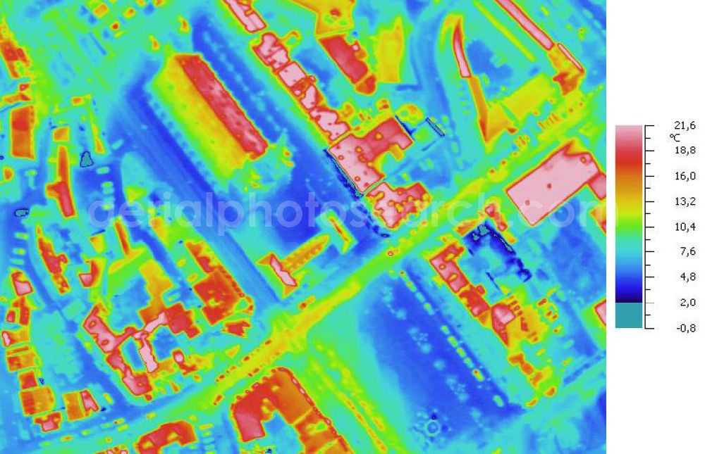 Infrared aerial photograph HALLE / SAALE - Infrarotaufnahme als Senkrechtluftbild vom Areal Talamtstraße, An der Marienkirche, Schülershof; Oleariusstraße im Zentrum von Halle. Aufgenommen wurden diese auf 1/10 tel Grad genauen Wärmeluftaufnahmen mit einem Luftbild-Infrarotkamerasystem der Firma JENOPTIK. Jena Optronik GmbH,