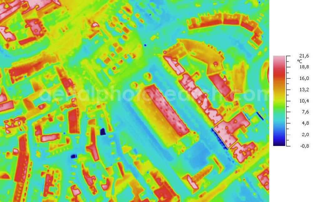 Infrared aerial photograph HALLE / SAALE - Infrarotaufnahme als Senkrechtluftbild vom Areal Talamtstraße, An der Marienkirche, Schülershof; Oleariusstraße im Zentrum von Halle. Aufgenommen wurden diese auf 1/10 tel Grad genauen Wärmeluftaufnahmen mit einem Luftbild-Infrarotkamerasystem der Firma JENOPTIK. Jena Optronik GmbH,