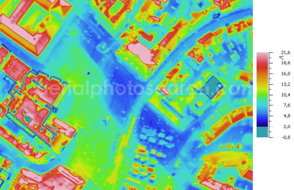 Infrared aerial photograph HALLE / Saale - Infrarotaufnahme als Senkrechtluftbild vom Areal des Marktplatzes in der Innenstadt / Altstadtzentrum von Halle. Mit im Bild der Alte Glockenturm und der Roter Turm. Aufgenommen wurden diese auf 1/10 tel Grad genauen Wärmeluftaufnahmen mit einem Luftbild-Infrarotkamerasystem der Firma JENOPTIK. Jena Optronik GmbH,