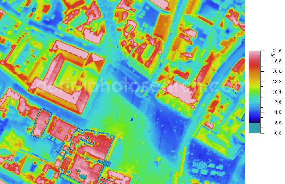 Infrared aerial photograph HALLE / Saale - Infrarotaufnahme als Senkrechtluftbild vom Areal des Marktplatzes in der Innenstadt / Altstadtzentrum von Halle. Mit im Bild der Alte Glockenturm und der Roter Turm. Aufgenommen wurden diese auf 1/10 tel Grad genauen Wärmeluftaufnahmen mit einem Luftbild-Infrarotkamerasystem der Firma JENOPTIK. Jena Optronik GmbH,