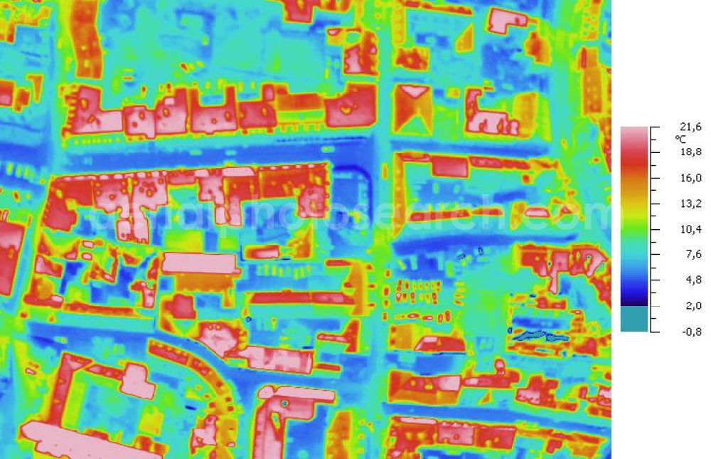 Infrared aerial photograph HALLE / Saale - Infrarotaufnahme als Senkrechtluftbild voon Wohngebieten an der Kleinen Brauhausstraße, Sternstraße; Große Brauhausstraße, Christian-Wolff-Straße in der Altstadt. Aufgenommen wurden diese auf 1/10 tel Grad genauen Wärmeluftaufnahmen mit einem Luftbild-Infrarotkamerasystem der Firma JENOPTIK. Jena Optronik GmbH,