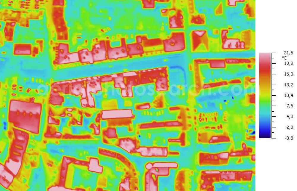 Infrared aerial photograph HALLE / Saale - Infrarotaufnahme als Senkrechtluftbild voon Wohngebieten an der Kleinen Brauhausstraße, Sternstraße; Große Brauhausstraße, Christian-Wolff-Straße in der Altstadt. Aufgenommen wurden diese auf 1/10 tel Grad genauen Wärmeluftaufnahmen mit einem Luftbild-Infrarotkamerasystem der Firma JENOPTIK. Jena Optronik GmbH,