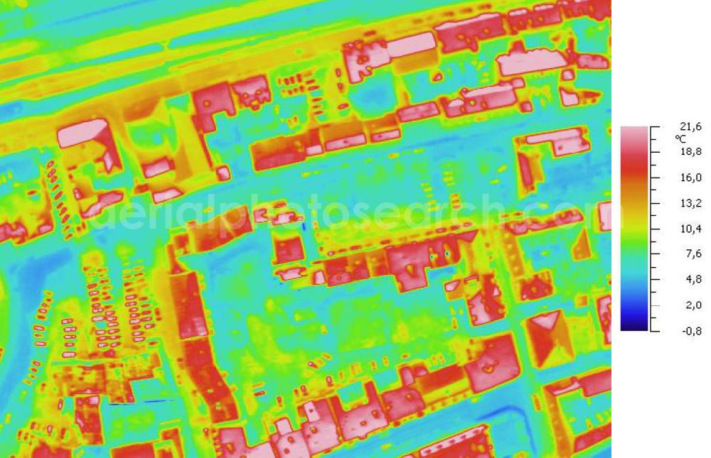 Infrared aerial photograph HALLE / Saale - Infrarotaufnahme als Senkrechtluftbild voon Wohngebieten an der Kleinen Brauhausstraße, Sternstraße; Große Brauhausstraße, Christian-Wolff-Straße in der Altstadt. Aufgenommen wurden diese auf 1/10 tel Grad genauen Wärmeluftaufnahmen mit einem Luftbild-Infrarotkamerasystem der Firma JENOPTIK. Jena Optronik GmbH,