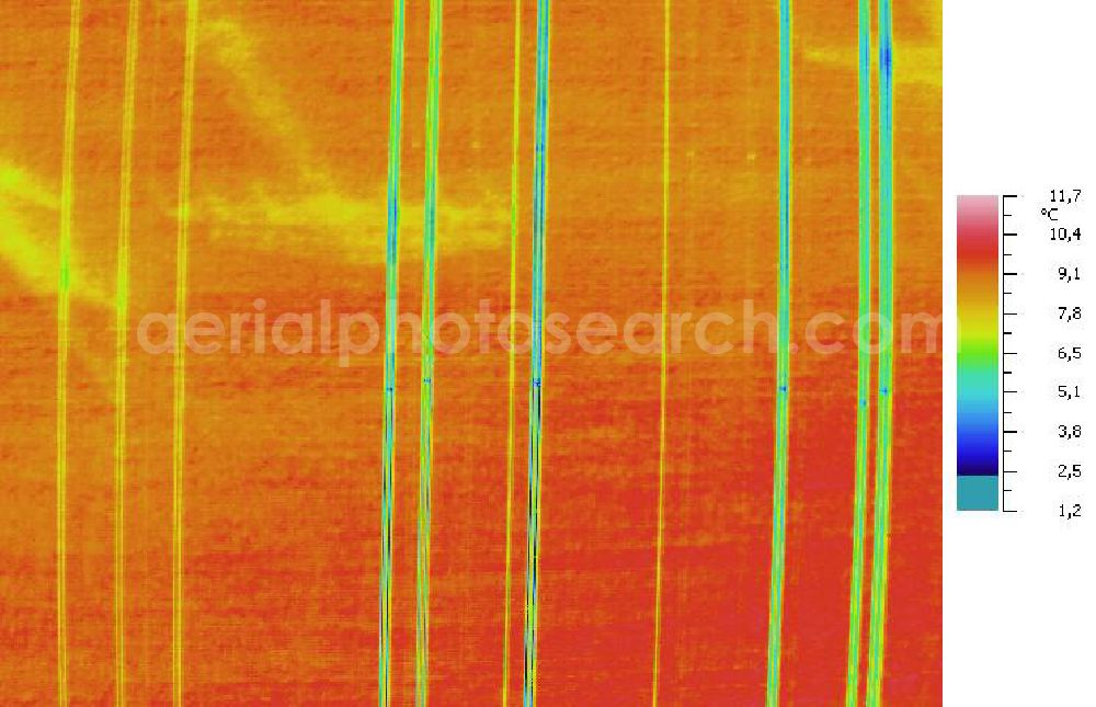 Infrared aerial photograph MILZAU - Infrarotaufnahme als Senkrechtluftbild von Starkstromtrassen bei Milzau in Sachsen-Anhalt Aufgenommen wurden diese auf 1/10 tel Grad genauen Wärmeluftaufnahmen mit einem Luftbild-Infrarotkamerasystem der Firma JENOPTIK. Jena Optronik GmbH,