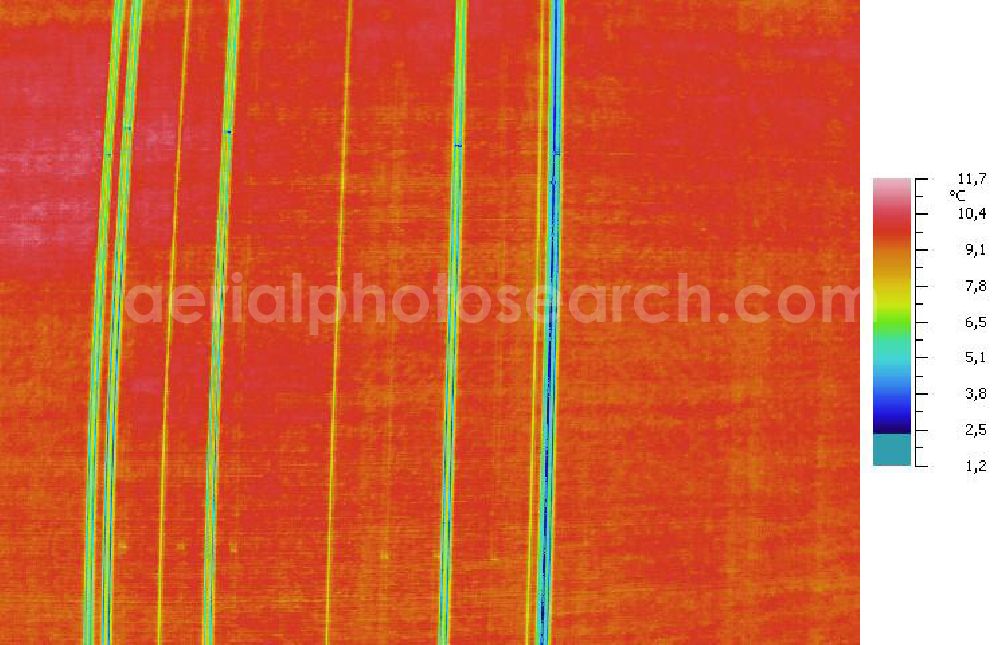 Infrared aerial photograph MILZAU - Infrarotaufnahme als Senkrechtluftbild von Starkstromtrassen bei Milzau in Sachsen-Anhalt Aufgenommen wurden diese auf 1/10 tel Grad genauen Wärmeluftaufnahmen mit einem Luftbild-Infrarotkamerasystem der Firma JENOPTIK. Jena Optronik GmbH,