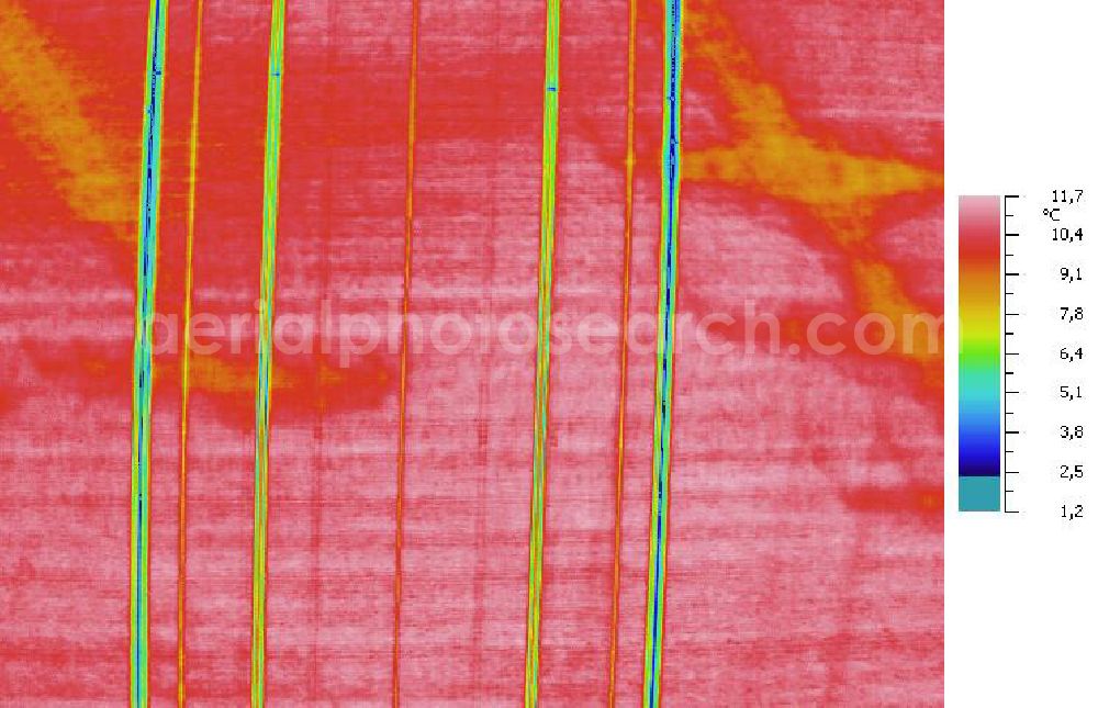 Infrared aerial photograph MILZAU - Infrarotaufnahme als Senkrechtluftbild von Starkstromtrassen bei Milzau in Sachsen-Anhalt Aufgenommen wurden diese auf 1/10 tel Grad genauen Wärmeluftaufnahmen mit einem Luftbild-Infrarotkamerasystem der Firma JENOPTIK. Jena Optronik GmbH,