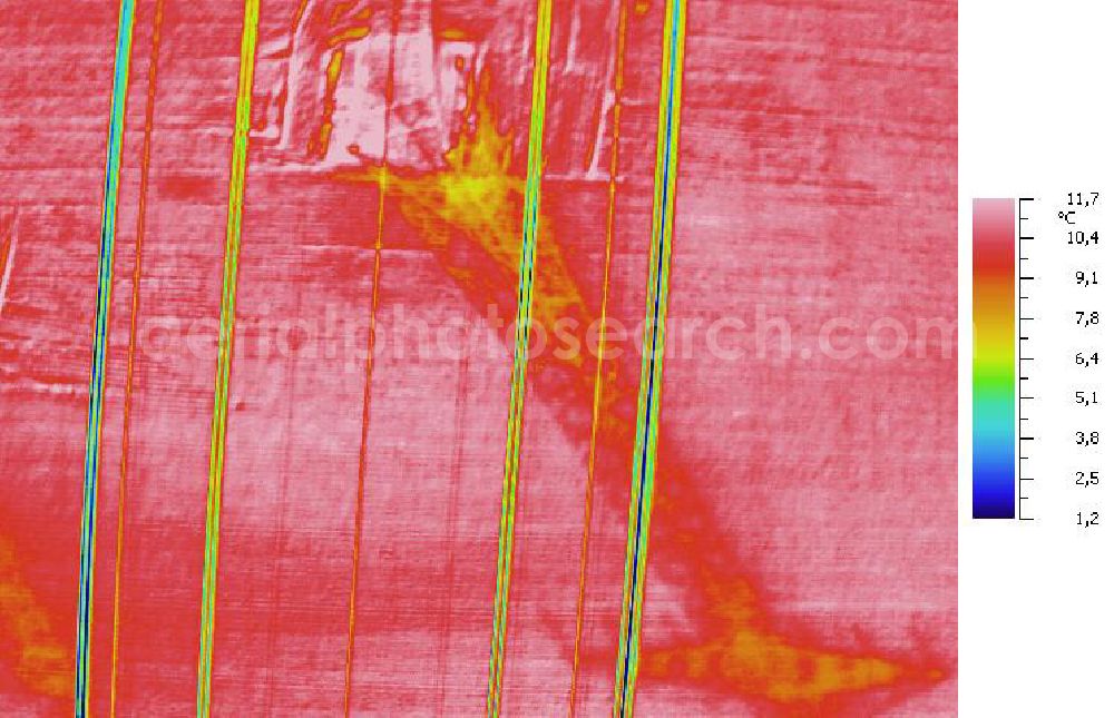 Infrared aerial photograph MILZAU - Infrarotaufnahme als Senkrechtluftbild von Starkstromtrassen bei Milzau in Sachsen-Anhalt Aufgenommen wurden diese auf 1/10 tel Grad genauen Wärmeluftaufnahmen mit einem Luftbild-Infrarotkamerasystem der Firma JENOPTIK. Jena Optronik GmbH,