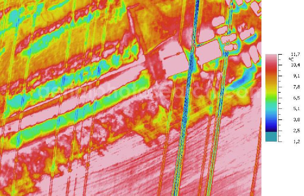 Infrared aerial photograph MILZAU - Infrarotaufnahme als Senkrechtluftbild von Starkstromtrassen bei Milzau in Sachsen-Anhalt Aufgenommen wurden diese auf 1/10 tel Grad genauen Wärmeluftaufnahmen mit einem Luftbild-Infrarotkamerasystem der Firma JENOPTIK. Jena Optronik GmbH,