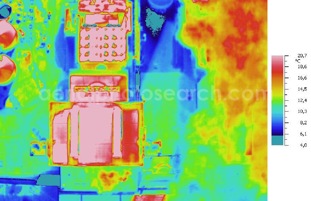 Infrared aerial photograph SCHKOPAU - Infrarotaufnahme als Senkrechtluftbild von den Turbinenhallen des Heizkraftwerkes Schkopau. Aufgenommen wurden diese auf 1/10 tel Grad genauen Wärmeluftaufnahmen mit einem Luftbild-Infrarotkamerasystem der Firma JENOPTIK. Jena Optronik GmbH,