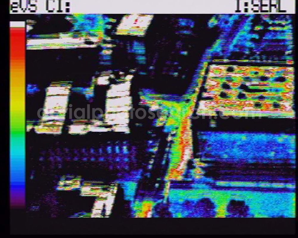 Infrared aerial photograph Berlin - 09.10.2004Wärmeluftbild (Infrarotaufnahme) Blick auf den Marstall und dem danebenliegenden Palast der Republik im Nikolaiviertel von Berlin-Mitte