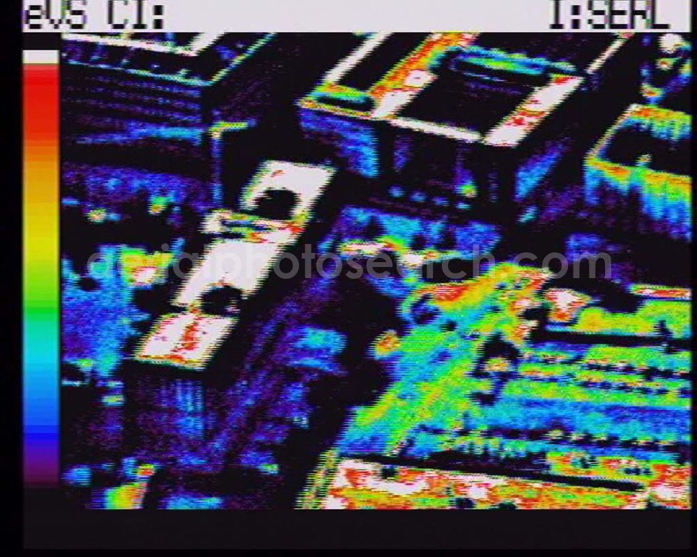 Infrared aerial photograph Berlin - 09.10.2004Wärmeluftbild (Infrarotaufnahme) Blick auf den Neubau des Aussenministeriums im Nikolaiviertel, der Bauakademie am Schlossplatz.Im Nikolaiviertel befindet sich das ehem. Staatsratsgelände das im Moment zeit Europauniversität umgebaut wird.