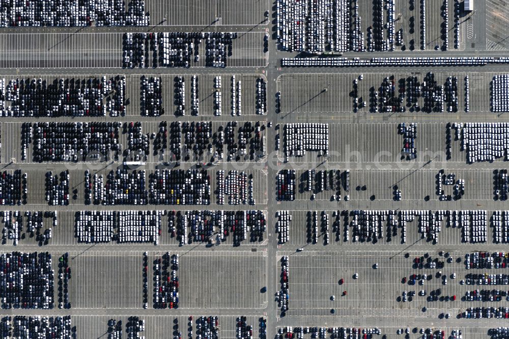 Vertical aerial photograph Bremerhaven - Vertical aerial view from the satellite perspective of the site of the company BLG Automotive Logistics GmbH & Co. KG at the international port in Bremerhaven in the state Bremen