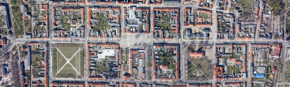 Vertical aerial photograph Neuruppin - Vertical aerial view of Karl Marx Stin the city of Neuruppin in Brandenburg. The historic town centre shows the typical appearance of prussian city-planning in the style of early Classicism