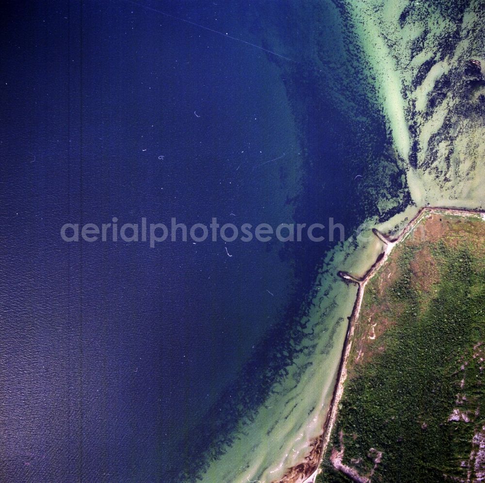 Vertical aerial photograph Ostseebad Boltenhagen - Sattelite view - Townscape on the seacoast of the Baltic Sea in Ostseebad Boltenhagen in the state Mecklenburg - Western Pomerania