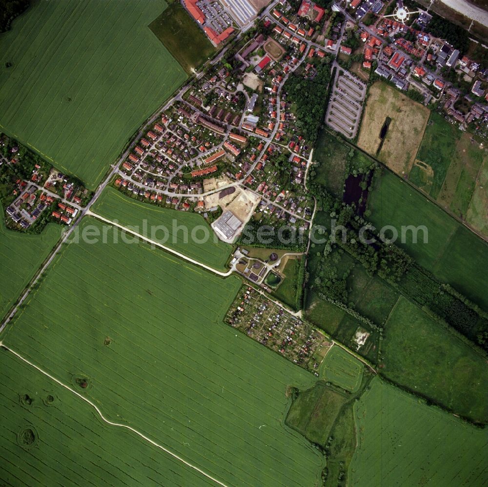 Vertical aerial photograph Ostseebad Boltenhagen - Sattelite view - Townscape on the seacoast of the Baltic Sea in Ostseebad Boltenhagen in the state Mecklenburg - Western Pomerania