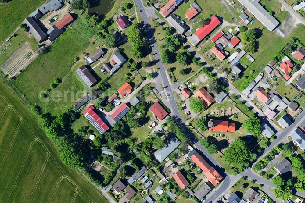 Vertical aerial photograph Tempelfelde - Vertical aerial view from the satellite perspective of the village view in Tempelfelde in the state Brandenburg, Germany