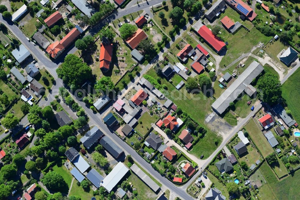 Vertical aerial photograph Tempelfelde - Vertical aerial view from the satellite perspective of the village view in Tempelfelde in the state Brandenburg, Germany