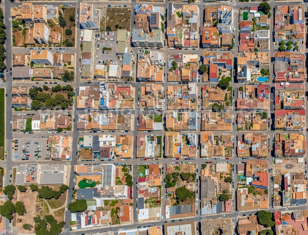 Vertical aerial photograph Es Pelats - Vertical aerial view from the satellite perspective of the holiday house plant of the park on Carrer de ses Monges in Es Pelats in Balearic island of Mallorca, Spain