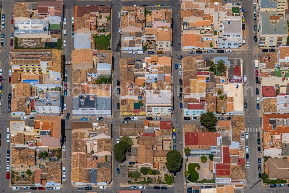 Vertical aerial photograph Es Pelats - Vertical aerial view from the satellite perspective of the holiday house plant of the park on Carrer de ses Monges in Es Pelats in Balearic island of Mallorca, Spain