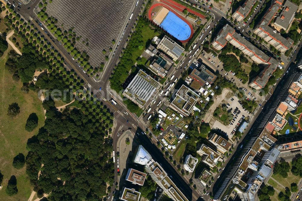 Vertical aerial photograph Berlin - Vertical aerial view from the satellite perspective of the road over the crossroads Lennestrasse - Ebertstrasse - Hanna-Arendt-Strasse - In den Ministergaerten in the district Tiergarten in Berlin, Germany