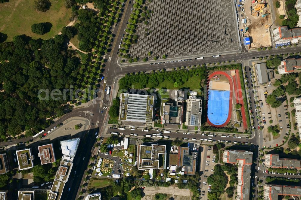 Vertical aerial photograph Berlin - Vertical aerial view from the satellite perspective of the road over the crossroads Lennestrasse - Ebertstrasse - Hanna-Arendt-Strasse - In den Ministergaerten in the district Tiergarten in Berlin, Germany