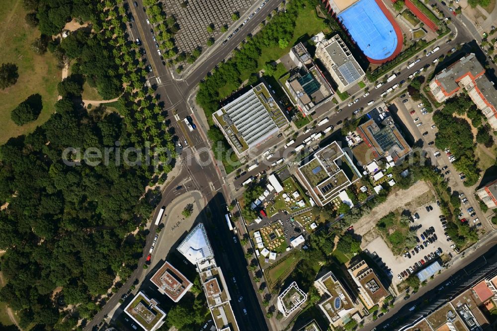 Vertical aerial photograph Berlin - Vertical aerial view from the satellite perspective of the road over the crossroads Lennestrasse - Ebertstrasse - Hanna-Arendt-Strasse - In den Ministergaerten in the district Tiergarten in Berlin, Germany