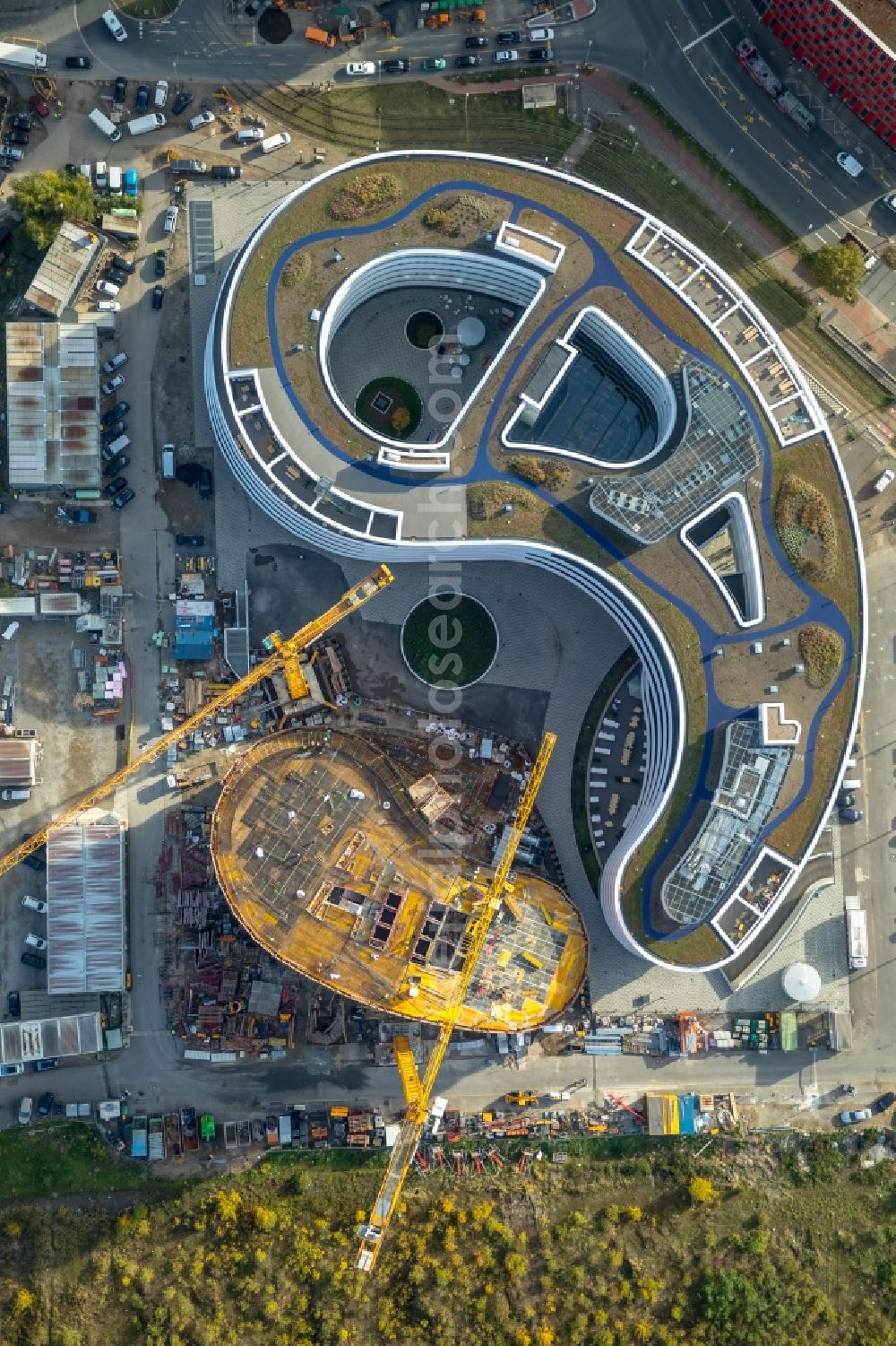 Vertical aerial photograph Düsseldorf - Vertical aerial view from the satellite perspective of the construction site for the new building trivago-Zentrale on Kesselstrasse in the district Medienhafen in Duesseldorf at Ruhrgebiet in the state North Rhine-Westphalia