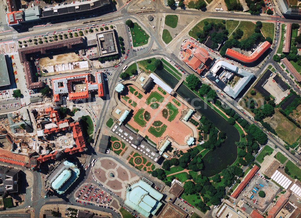 Vertical aerial photograph Dresden - Vertical aerial view from the satellite perspective of the Palace of the castle Dresdner Zwinger on Theaterplatz - Sophienstrasse in the district Altstadt in Dresden in the federal state of Saxony, Germany