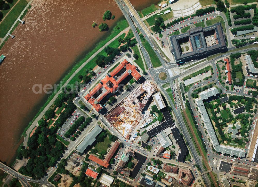 Vertical aerial photograph Dresden - Vertical aerial view from the satellite perspective of the Government administration building Saechsischer Landtag on place Bernhard-von-Lindenau-Platz in Dresden in the state Saxony, Germany