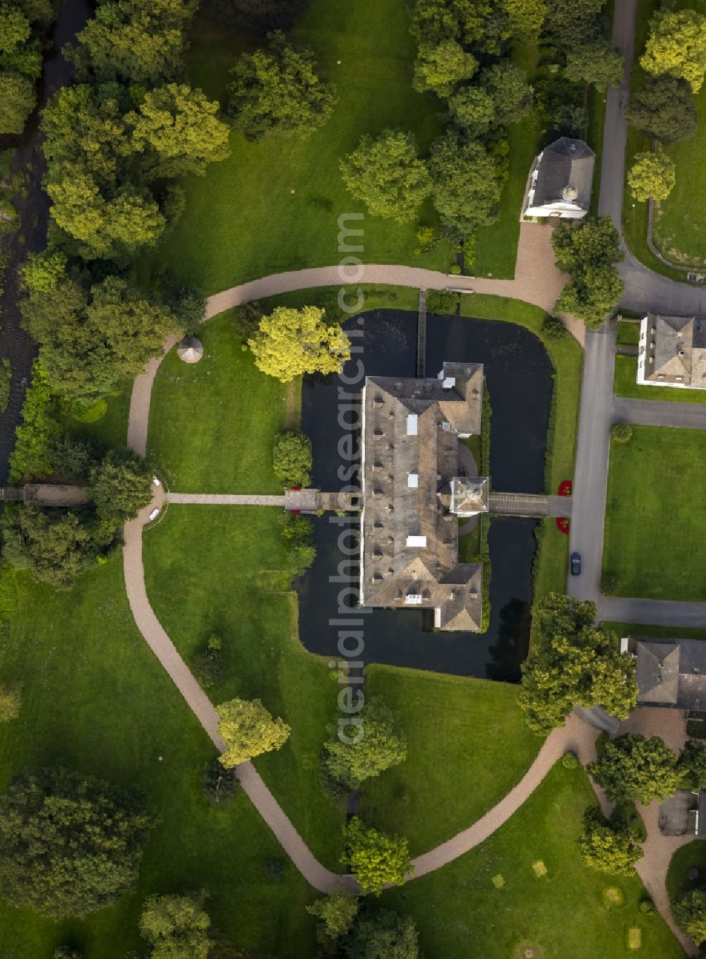 Vertical aerial photograph Meschede - The Laer castle with chapel Laer in Meschede in the Sauerland region in North Rhine-Westphalia