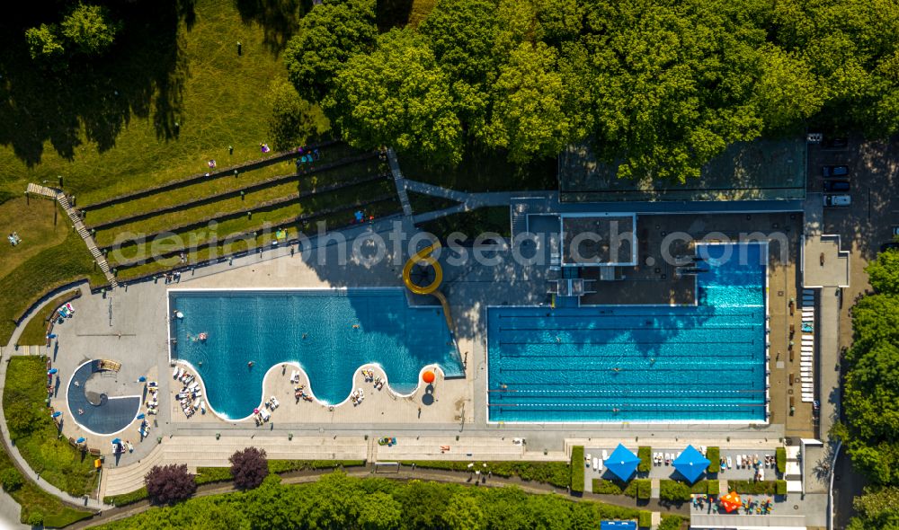 Vertical aerial photograph Witten - Vertical aerial view from the satellite perspective of the swimming pool of the of Freibad Annen on Herdecker Street in Witten in the state North Rhine-Westphalia, Germany