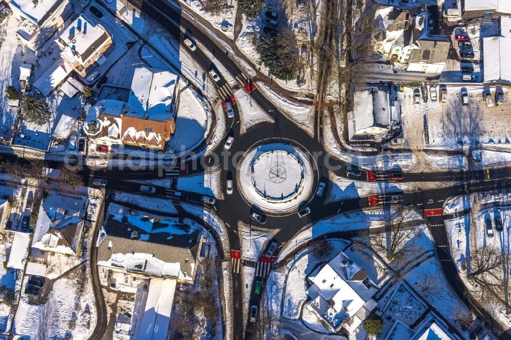 Vertical aerial photograph Unna - Vertical aerial view from the satellite perspective of the traffic management of the roundabout road on Hansastrasse, Kantstrasse, Viktoriastrasse, Platanenallee and Friedrich-Ebert-Strasse in Unna at Ruhrgebiet in the state North Rhine-Westphalia, Germany