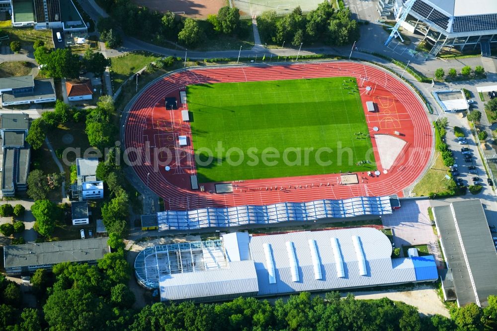 Vertical aerial photograph Rostock - Vertical aerial view from the satellite perspective of the Sports site area of the stadium of the 1. Leichtathletikverein Rostock e.V. in Rostock in the federal state Mecklenburg-West Pomerania, Germany