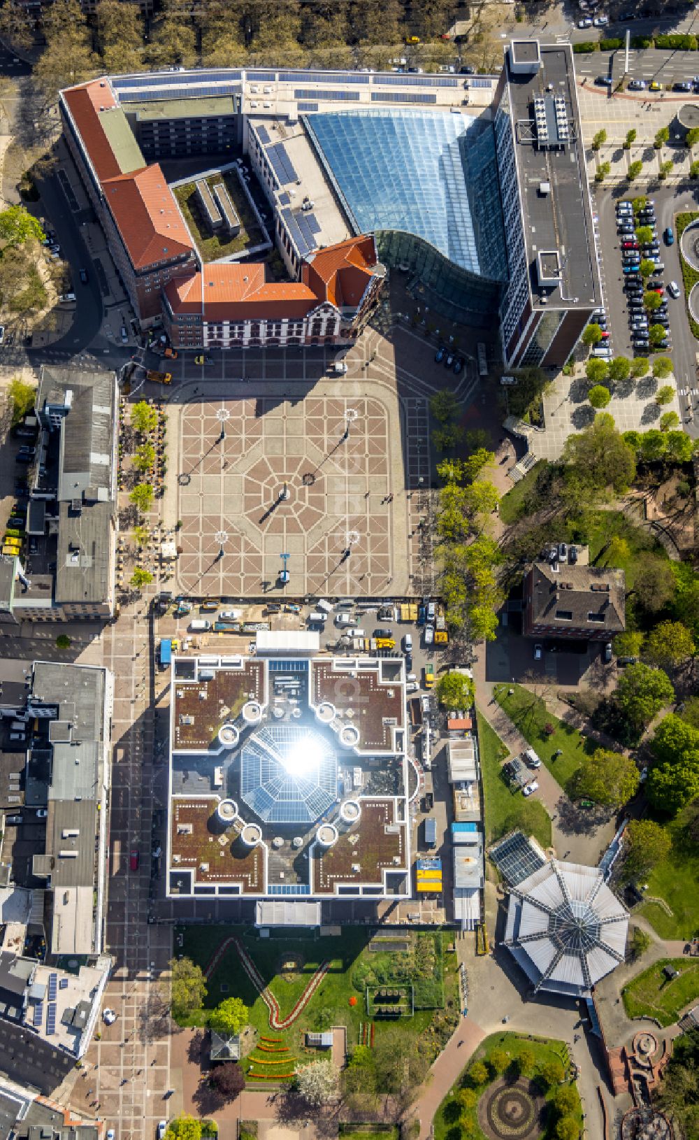 Vertical aerial photograph Dortmund - Vertical aerial view from the satellite perspective of the city Council at the market downtown on place Friedensplatz in Dortmund at Ruhrgebiet in the state North Rhine-Westphalia, Germany