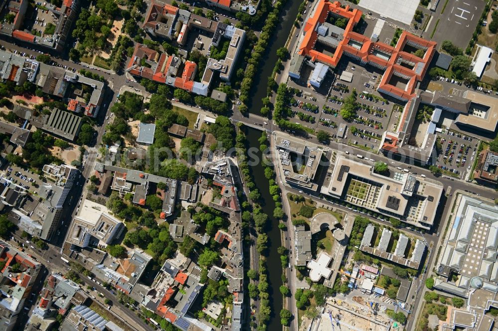 Vertical aerial photograph Berlin - Vertical aerial view from the satellite perspective of the city center in the downtown area on the banks of river course of Landwehrkanal on Reichpietschufer - Kluckstrasse - Stauffenbergstrasse in the district Tiergarten in Berlin, Germany