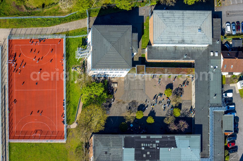 Vertical aerial photograph Hamm - Vertical aerial view from the satellite perspective of the tennis court sports field and building site of VfL Mark 1928 e.V. in Hamm in the state North Rhine-Westphalia