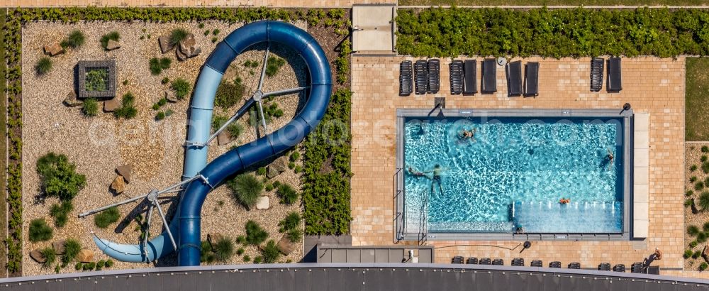 Vertical aerial photograph Herne - Vertical aerial view from the satellite perspective of the spa and swimming pools at the swimming pool of the leisure facility Sport- und Erlebnisbad Wananas in the district Wanne-Eickel in Herne in the state North Rhine-Westphalia