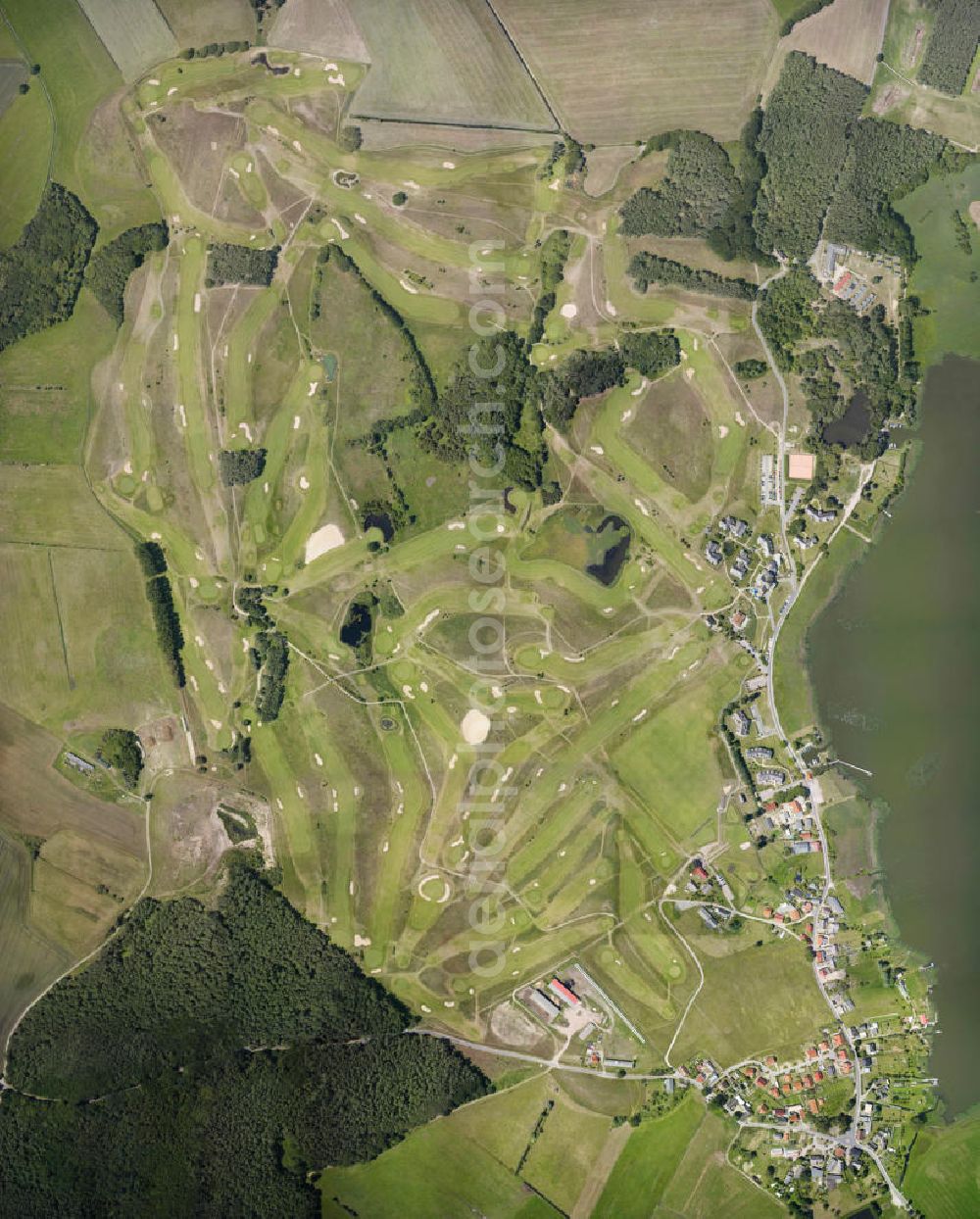 Vertical aerial photograph Balm - Senkrechtluftbild vom Areal des Golfclub Balmer See-Insel Usedom e.V. am Naturpark Usedom auf der Insel Usedom. Vertical aerial photo of the area of the island of Usedom Golfclub Balmer Lake Association at the nature on the island of Usedom.