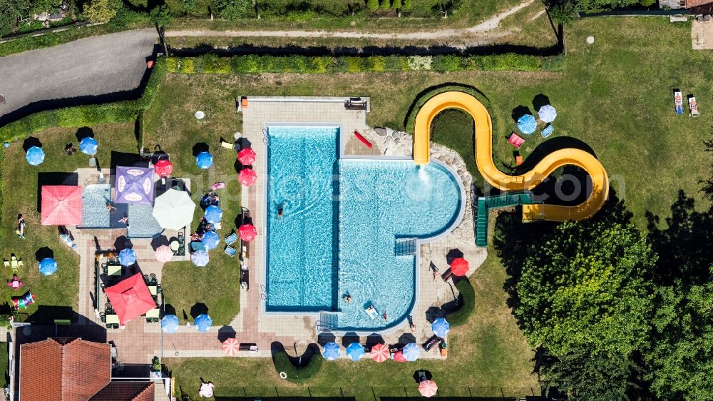 Vertical aerial photograph Mühldorf - Vertical aerial view from the satellite perspective of the Waterslide on Swimming pool of the Muehldorf in in Lower Austria, Austria